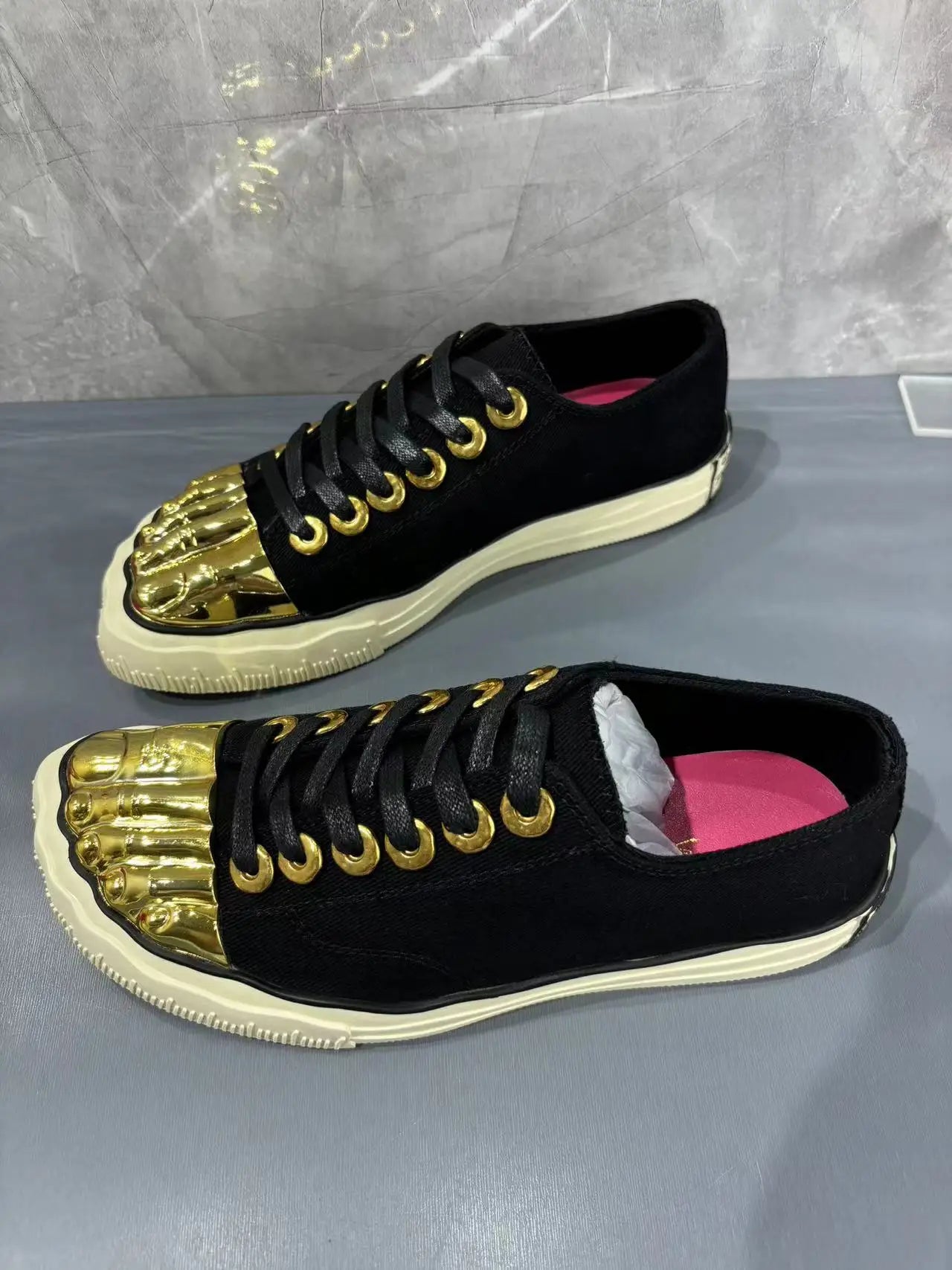 Women's Men Version Five-finger Shoes Flat-soled Large Size Metal Head Couple of White Shoes Popular New Sports Shoes